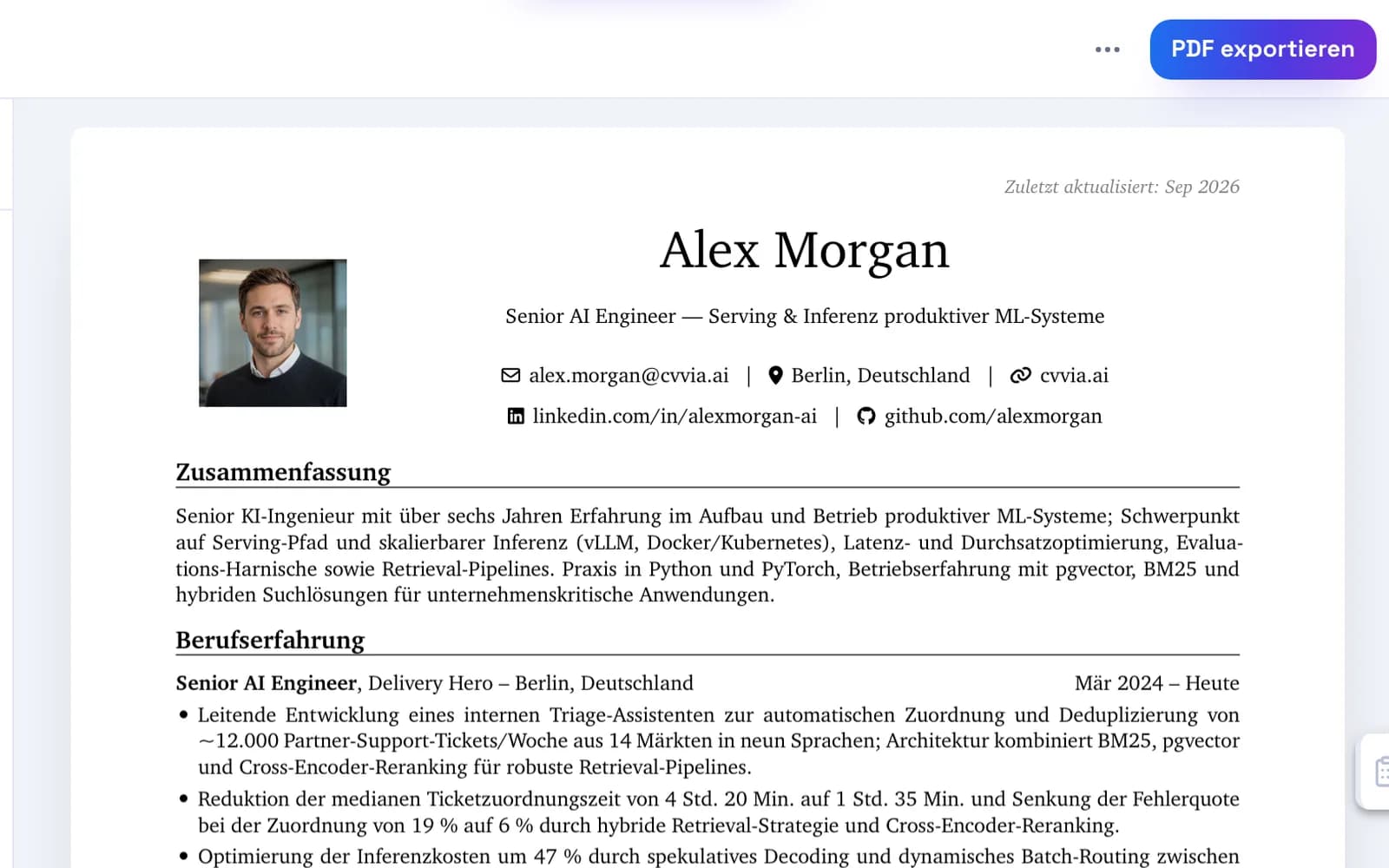 Ein angepasster Lebenslauf als echte A4-Seite im Editor, darüber die Export-Schaltfläche